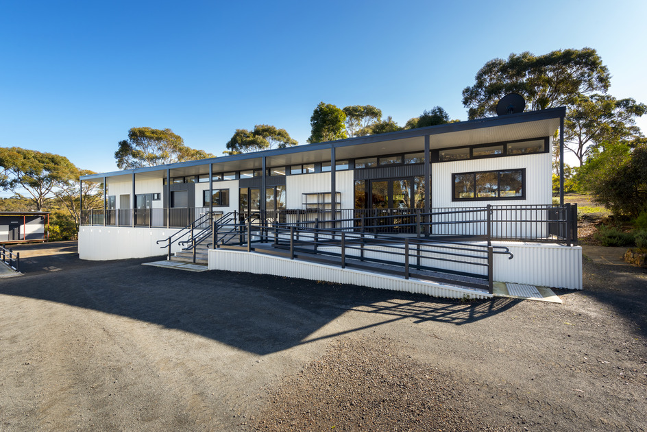 garema-dumont-outdoor-and-environmental-education-facility-kinglake-shape-australia_9