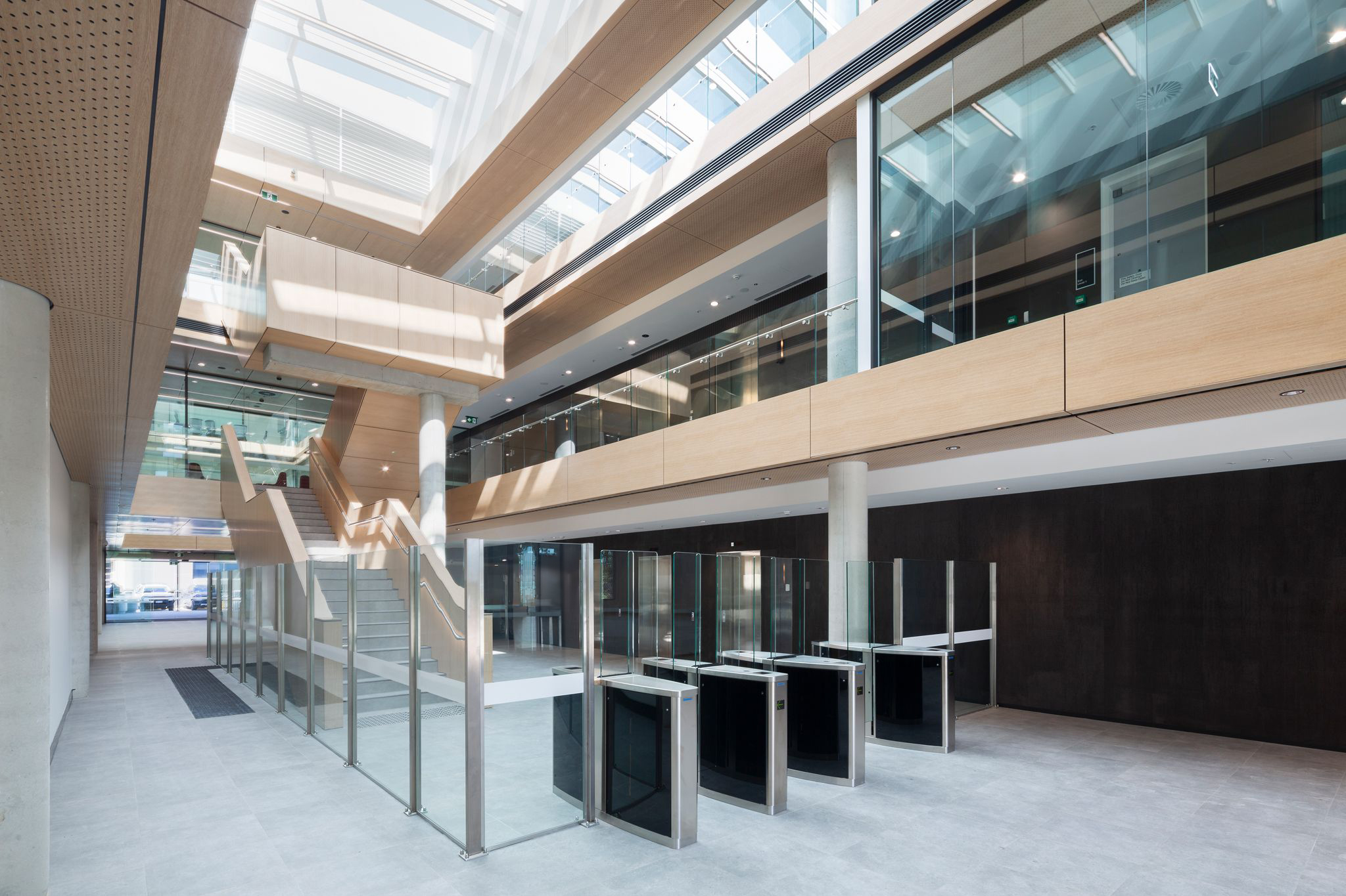 undisclosed-government-office-fitout-deakin-act-shape-australia_1