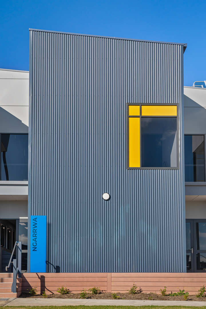 geelong-lutheran-college-armstrong-creek-year-11-12-hub-modular-shape-australia_4