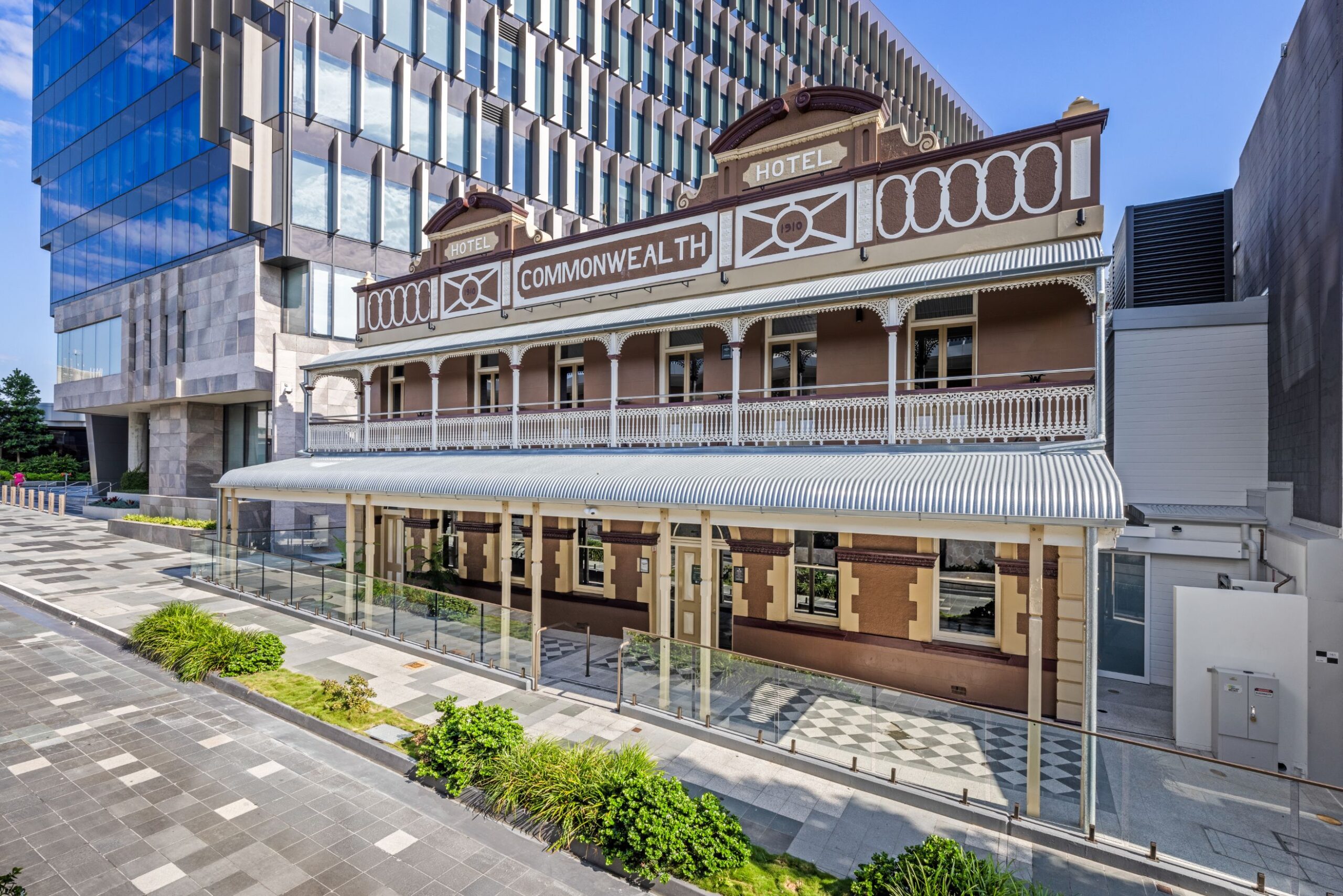 hotel-commonwealth-ipswich-fitout-brisbane-shape-australia_1